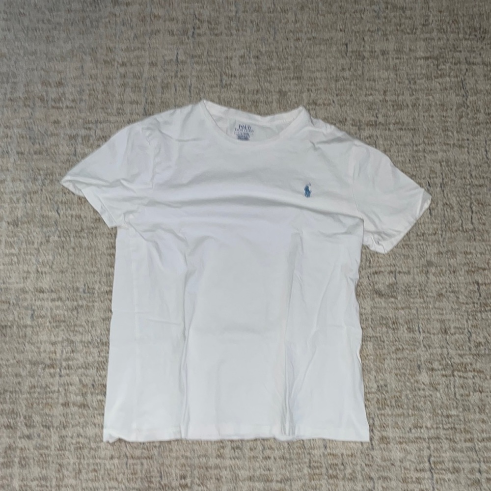 White polo T shirt